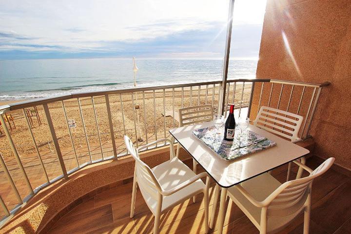 Apartamento Apartamento Europa Primera Linea De Playa Guardamar Guardamar del Segura Exterior foto